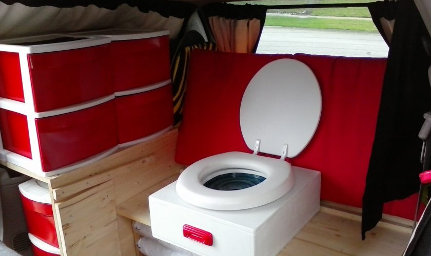 camping_toilet